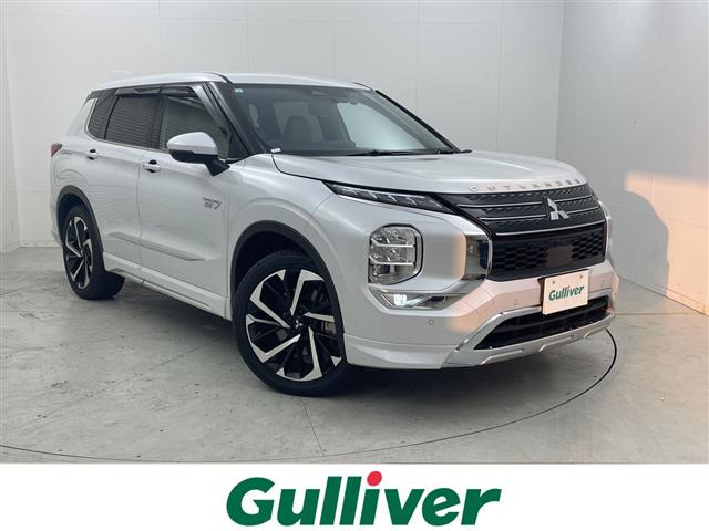 アウトランダー PHEV 2.4 P 4WD 本革シート