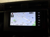 トヨタ純正メモリーナビゲーションが付いています♪フルセグTV・CD、DVDビデオ再生機能・ブルートゥース接続での音楽再生、ハンズフリー通話に対応しております(*'▽')