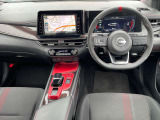 運転席周りの視界もよくハンドルも軽い取り回しなのですごく運転がしやすい車です。