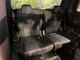 3列目シートはもちろん状態良好☆大人でもゆったりと座って頂けますので、大人数でのお出かけもラクラクです♪ご家族で、気の知れた仲間で、ドライブに行くのが楽しみですね♪