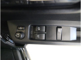 ■運転席ドアの操作しやすい位置にスイッチがついておりますので、ストレスなく自分のフィットする位置にセッティング頂けます。