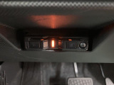 ETCを装備しています☆有料道路の料金所をノンストップで通過できてとても便利です☆高速道路のETC割引なども使えるのであるに越したことはない機能です!