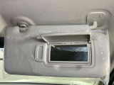 【運転席サンバイザー】鏡が付いているのでメイク直しなどにも便利★
