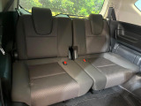 3列目シートはもちろん状態良好☆大人でもゆったりと座って頂けますので、大人数でのお出かけもラクラクです♪ご家族で、気の知れた仲間で、ドライブに行くのが楽しみですね♪