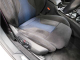 禁煙車ですので焦げや臭いなどはございません。気持良くお乗り頂けます。ワンオーナー車となっております。キレイな状態で、気持ちよくお乗りいただけます。