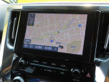 純正ナビを装着。(DVD・フルセグTVの視聴、Bluetoothの接続可能)