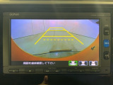リアカメラ付で、後方をナビ画面で確認。車庫入れも安心です。もちろん、バックギアと連動しています。