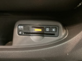 いまや快適なカーライフに欠かせないETCが付いています。