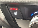 フロント両席にはシートヒーターが付いています!寒い日に便利な装備ですね。