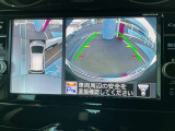 アラウンドビューは4方のカメラで真上から車を見たようにモニタで確認ができる日産自慢の装備です。周辺の安全確認、小さなお子様や障害物も確認できるので、駐車のしやすさだけでなく、事故防止にも役立ちます♪