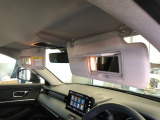 【車内ミラー】日常で使える、嬉しい車内ミラーがついてます!