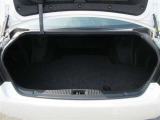 広々としたラゲージスペースを備えています。大きなものや長さのある荷物もしっかりと積み込めます。