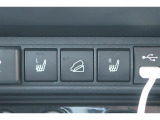 運転席と助手席にシートヒーターが付いています。