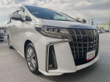 運転もしやすくシートアレンジも多彩で、どの世代の方にも気に入っていただけるお車です♪