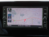 【ナビ】メモリーナビ(MJ120D-W)付きです。目的地を設定すれば初めての場所でも簡単に行くことができます。もちろん音楽だって聴けちゃいます♪