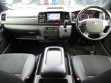 広々とした室内は運転もしやすく見晴らしも良いですよっ!!!