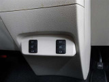 運転席・助手席は共にシートヒーター付なので、寒い日の朝の通勤も快適です♪