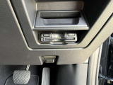高速道路や有料道路の必需品のETCも装着されています。カードを入れるだけで、料金所をノンストップ&キャッシュレスで通過出来ます。長距離ドライブの際にも役立ちます★☆★☆