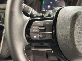 ステアリングにオーディオ操作スイッチが付いています。オーディオ画面に直接タッチしなくても操作が出来ますので、運転に集中できます。
