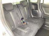 後部座席も広いので快適ですね!