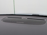 【harman kardon】ハーマンカードンのHi-Fiスペシャリストと共に、モデル別に開発・設計された専用チューニングが臨場感溢れる音響空間を実現しています。