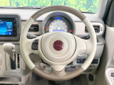 【純正革巻きステアリング】上質な革を使用することで、手にしっかり馴染みとても運転しやすいハンドルです♪