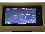 ナビが装着です。収まりがいいですね。