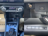 ☆電動パーキングブレーキです。停車時にブレーキ保持をしてくれるオートホールド機能付き。