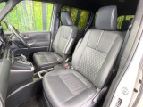運転席シート廻りは使用感も少なく、良好な状態となっています。丁寧に使われていたことがよくわかりますね。