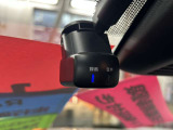 【ドライブレコーダー】時間に合わせた情報をしっかりと録画録音いたします。運転に際してのトラブルや事故などの映像もしっかりと録音録画いたします。