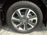 205/60-16トヨタ純正アルミホイール付き。