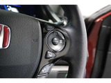 Hondaセンシングの機能のひとつ、アダプティブクルーズコントロール付!アクセルから足を離しても設定したスピードと前車との車間を保ち走行してくれます!車線維持もアシスト☆高速道路で疲労軽減ですね☆