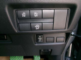 両側オートスライドドアで運転席からも操作出来ます。