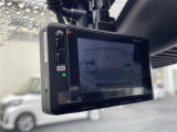 【ドライブレコーダー】映像・音声などの運転中の記録を残します。事故などを起こした起こされた時の証拠になりえますので、もしも時でも安心ですね。