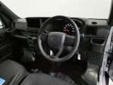 トヨタカローラ愛知は新車28店舗、U-Car10店舗。合計愛知県下38店舗で皆様のカーライフをサポート致します。