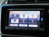 ナビゲーションはギャザズメモリーナビ(VXM-164VFi)を装着しております。AM、FM、CD、DVD再生、Bluetooth、フルセグTVがご使用いただけます。初めて訪れた場所でも安心ですね!