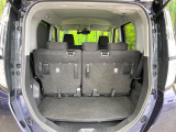 普段のお買い物や通勤、送迎等に十分な荷室スペースを確保しております。セカンドシートを倒すと、大きな荷物の積載も可能です♪