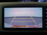 バックモニターで、後方を確認しながら安心して駐車することができます。運転初心者も熟練者も必須の機能ですよ!