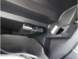 ETC2.0も搭載しているため、高速道路の利用がとても便利です。料金所をスムーズに通過でき、移動の快適さを向上させます。ぜひ、安全運転でドライブをお楽しみください。
