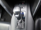MTモード付。発進時やシフトチェンジ時もストレスなくマニュアル運転を楽しめます♪電動パーキングブレーキも装備しています!