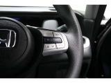 Hondaセンシングの機能のひとつ、アダプティブクルーズコントロール付!アクセルから足を離しても設定したスピードと前車との車間を保ち走行してくれます!車線維持もアシスト☆高速道路で疲労軽減ですね☆