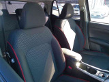 運転席・助手席にはシートヒーターがついています、寒い日でもポッカポカで快適です