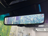 【デジタルインナーミラー】後席の大きな荷物や同乗者で後方が確認しづらい時でも安心!カメラが撮影した車両後方の映像をルームミラー内に表示。クリアな視界で状況の確認が可能です!