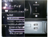 【スマホ連携も♪】 BluetoothやUSBは勿論、オプションのフルセグTV搭載!またスマホのアプリの一部がコネクトで使用できるアップルカープレイ、アンドロイドオートにも対応♪