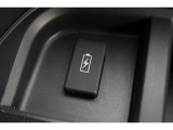 すべての列にUSB充電ソケットを備えています。