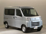 ご覧の車両以外にも多数のU-Carを展示販売しております。
