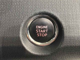 ワンプッシュでエンジンのスタート、ストップが出来て便利です。