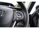 Hondaセンシングの機能のひとつ、アダプティブクルーズコントロール付!アクセルから足を離しても設定したスピードと前車との車間を保ち走行してくれます!車線維持もアシスト☆高速道路で疲労軽減ですね☆
