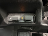 いまや快適なカーライフに欠かせないETCが付いています。