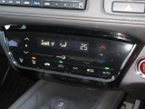 操作部に静電式タッチパネルを採用したフルオート・エアコンディショナー。Honda インターナビ同様、スマートフォン感覚の直感操作を実現しています。